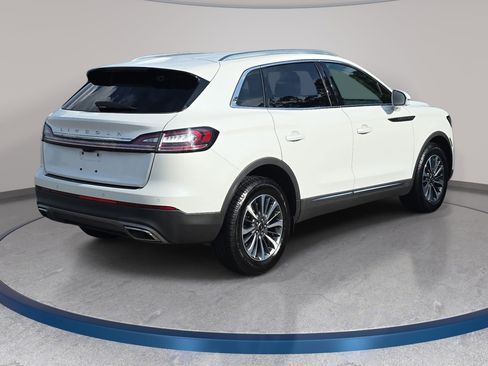 Certified 2023 Lincoln Nautilus AWD w/ Premium Package image 5