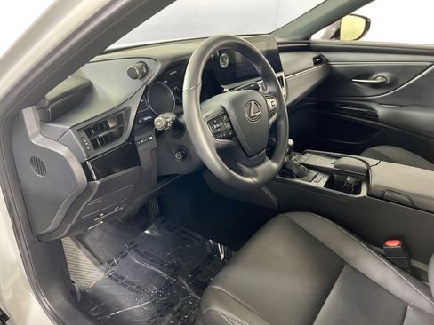 Used 2022 Lexus ES 350 w/ Premium Package image 9