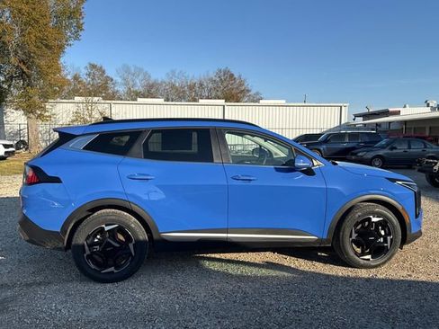 New 2026 Kia Sportage EX w/ EX Panorama Roof Package FWD image 9