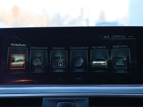 Used 2017 BMW 330i xDrive Wagon image 22