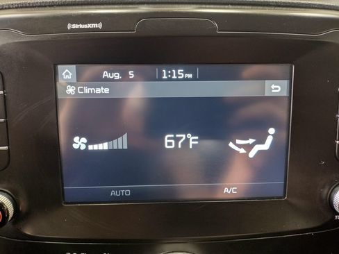 Used 2019 Kia Soul + FWD image 28