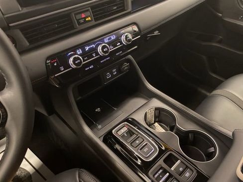 Certified 2025 Honda Pilot EX-L image 13