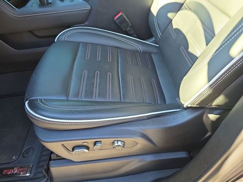 Used 2024 GMC Sierra 1500 AT4X image 20