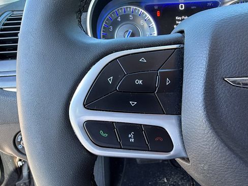 Used 2023 Chrysler 300 Touring w/ Sport Appearance Package RWD image 25