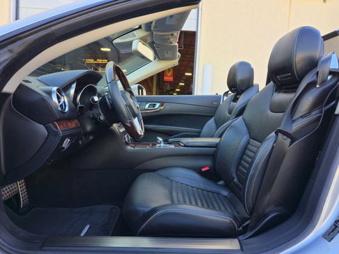 Used 2014 Mercedes-Benz SL 550 image 15