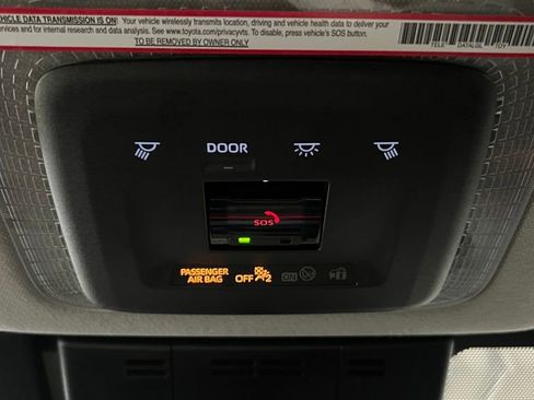 Used 2024 Toyota Prius Prime image 31