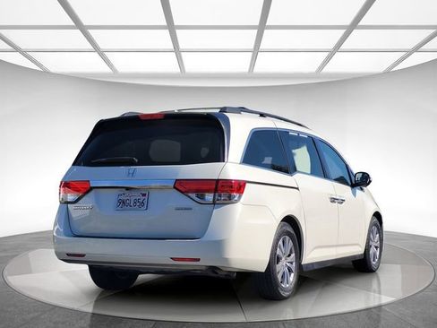 Used 2017 Honda Odyssey SE image 4