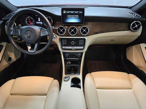 Used 2019 Mercedes-Benz GLA 250 4MATIC image 18