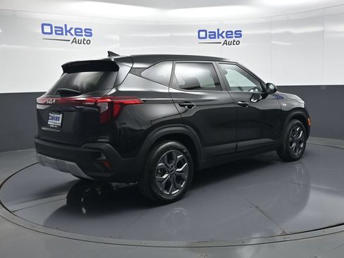 Certified 2026 Kia Seltos LX FWD image 7
