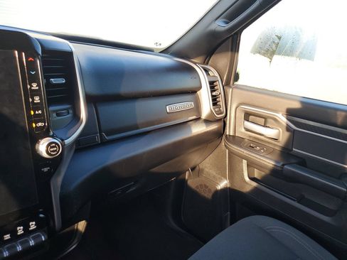 Used 2025 RAM 2500 Big Horn AWD/4WD image 26