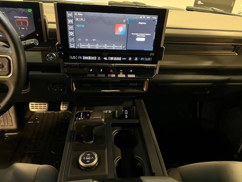 Used 2025 GMC Hummer EV 3X w/ LPO, Sport Package AWD/4WD image 15
