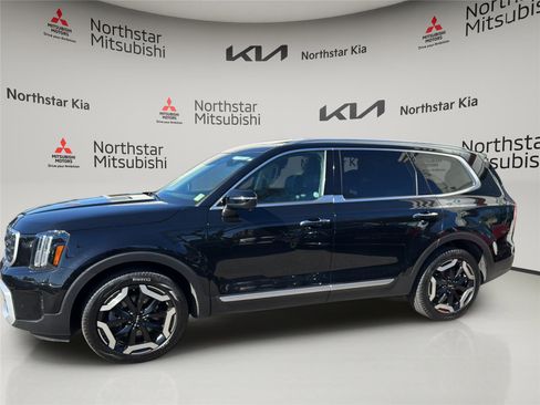 Used 2025 Kia Telluride S AWD/4WD image 4
