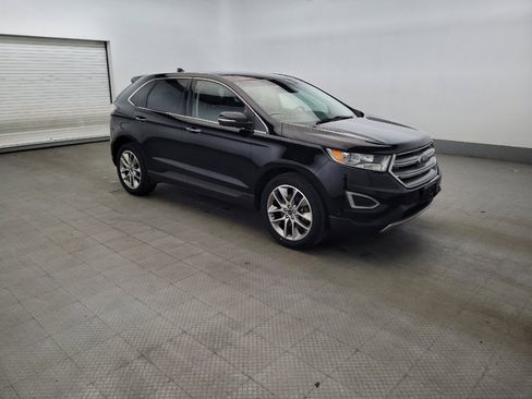 Used 2018 Ford Edge Titanium w/ Equipment Group 302A AWD/4WD image 11