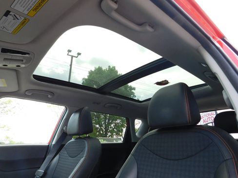 Used 2018 Kia Soul ! w/ Tech Package FWD image 13