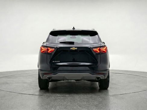 Used 2025 Chevrolet Blazer LT FWD image 7