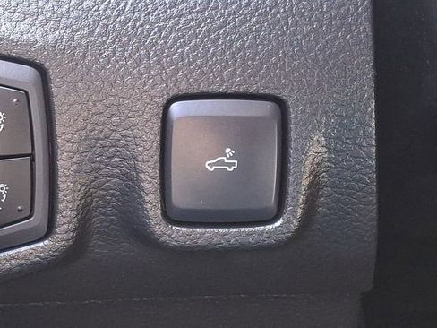 Used 2023 Ford Ranger XLT w/ Equipment Group 301A Mid AWD/4WD image 25