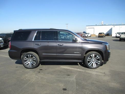 Used 2017 GMC Yukon Denali w/ Open Road Package image 4