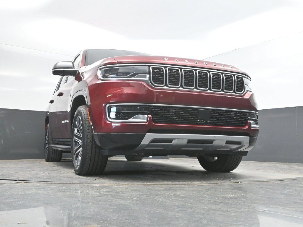 Used 2024 Jeep Wagoneer Series II w/ Flexible Seating Group AWD/4WD image 34