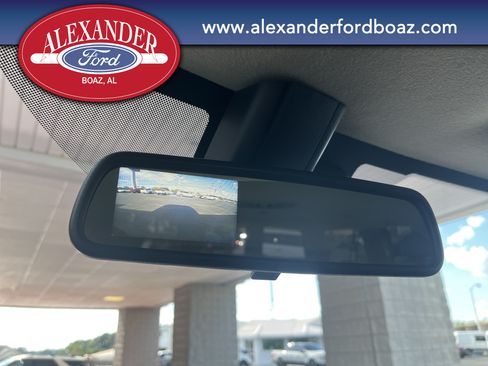 Used 2025 Chevrolet Express 3500 LT w/ LT Preferred Equipment Group RWD image 7