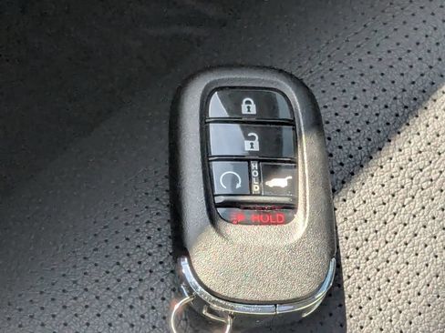 Used 2025 Honda CR-V EX-L image 17