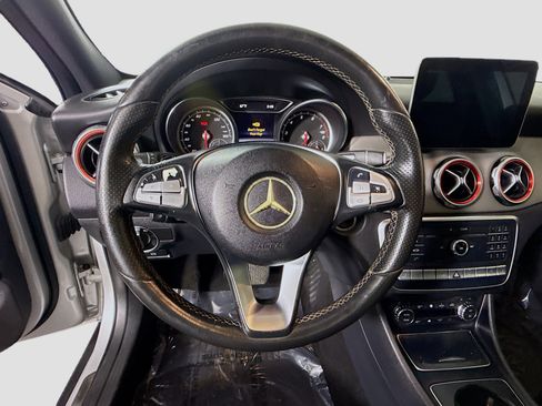 Used 2018 Mercedes-Benz GLA 250 GLA 250 image 13