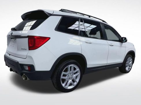 Used 2025 Honda Passport EX-L image 8