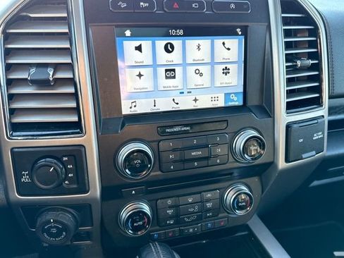 Used 2018 Ford F150 Platinum w/ Equipment Group 701A Luxury image 21