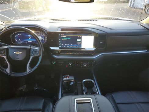 Used 2022 Chevrolet Silverado 1500 High Country w/ High Country Premium Package image 10