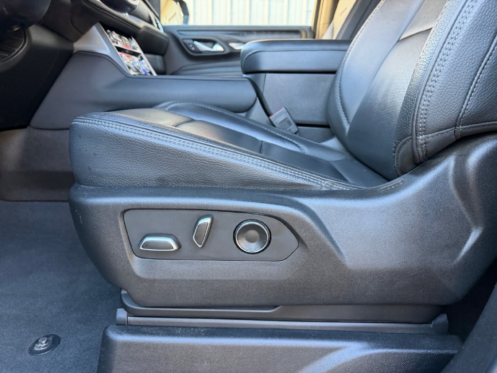 Used 2021 GMC Yukon Denali w/ LPO, Illumination Package AWD/4WD image 25
