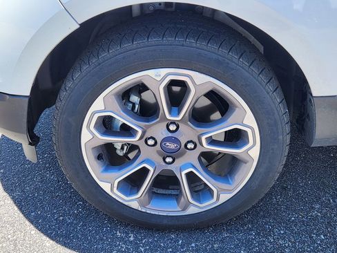 Used 2019 Ford EcoSport Titanium AWD/4WD image 9