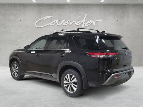 New 2026 Nissan Pathfinder SL image 14