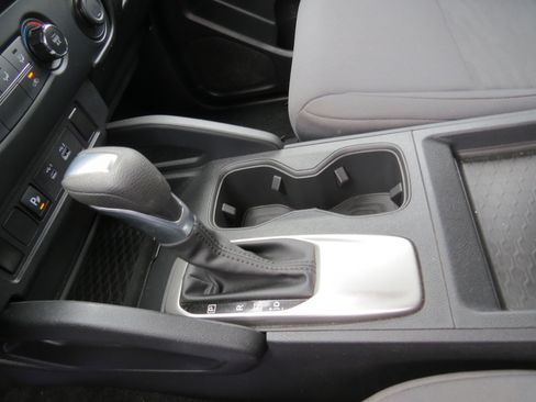 Used 2022 Nissan Frontier S w/ Technology Package image 23