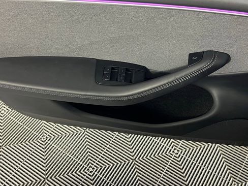 Used 2024 Tesla Model 3 Standard Range image 23