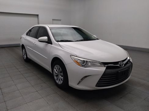 Used 2016 Toyota Camry LE image 13