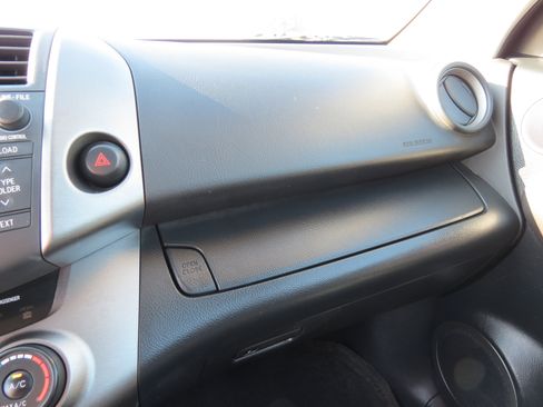 Used 2010 Toyota RAV4 Sport image 18