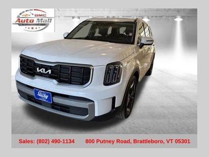 Used 2023 Kia Telluride S w/ S Sunroof Package