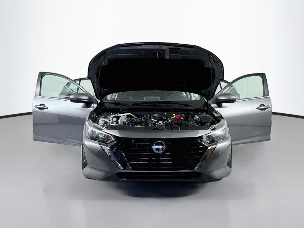 Used 2024 Nissan Sentra SV FWD image 17
