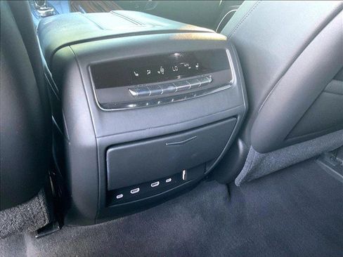 Used 2021 Cadillac Escalade ESV Premium Luxury w/ Driver Assist Tech Package AWD/4WD image 25