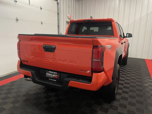 Used 2024 Toyota Tacoma TRD Off-Road AWD/4WD image 17