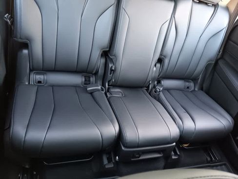 Used 2023 Acura MDX SH-AWD image 18