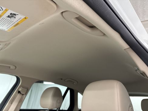 Certified 2022 Mercedes-Benz GLC 300 image 13