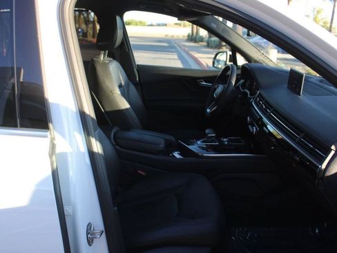 Used 2019 Audi Q7 3.0T Premium Plus w/ Premium Plus Package AWD/4WD image 42