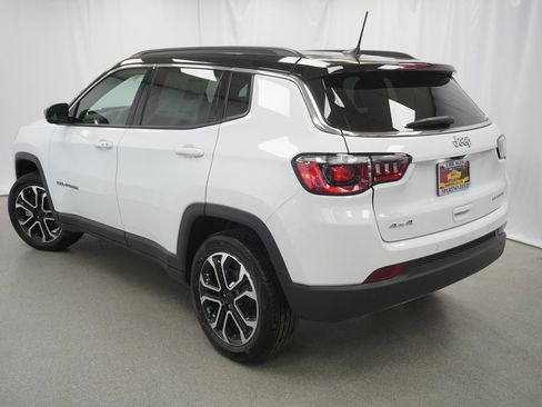 Certified 2024 Jeep Compass Limited w/ Sun and Sound Group image 16