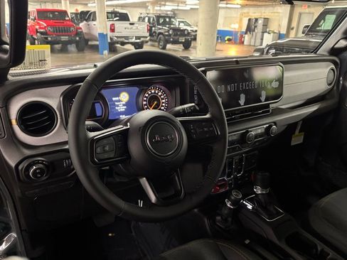 New 2026 Jeep Gladiator Sport AWD/4WD image 10
