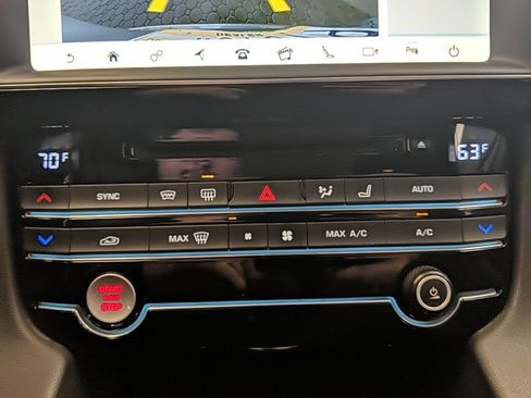 Used 2020 Jaguar F-PACE Checkered Flag image 20