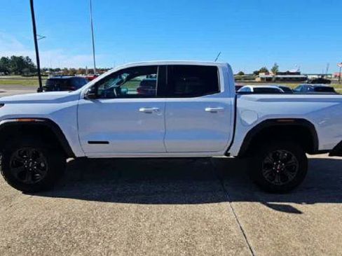 Certified 2024 GMC Canyon Elevation w/ Trailering Package image 5