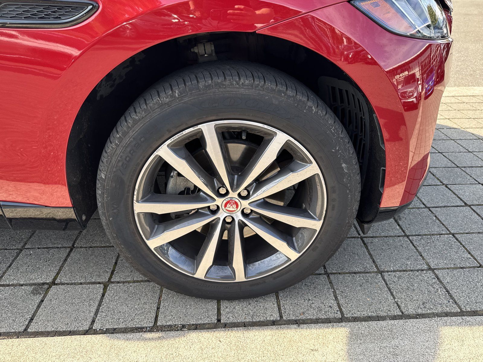 Used 2023 Jaguar F-PACE S AWD/4WD image 11
