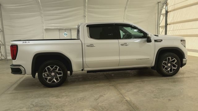 Used 2024 GMC Sierra 1500 SLT w/ SLT Premium Plus Package AWD/4WD image 5