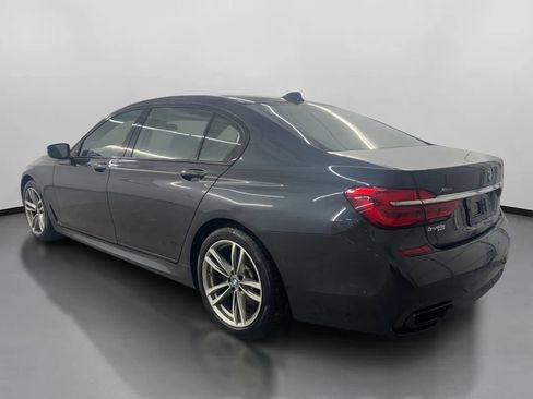 Used 2019 BMW 750i xDrive 750i xDrive Sedan 4D w/ Executive Package image 7