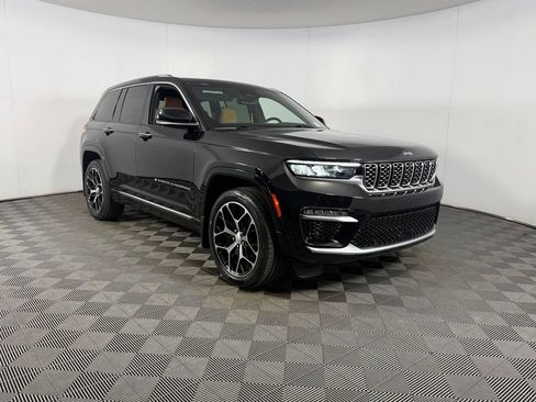 Certified 2022 Jeep Grand Cherokee Summit AWD/4WD image 4